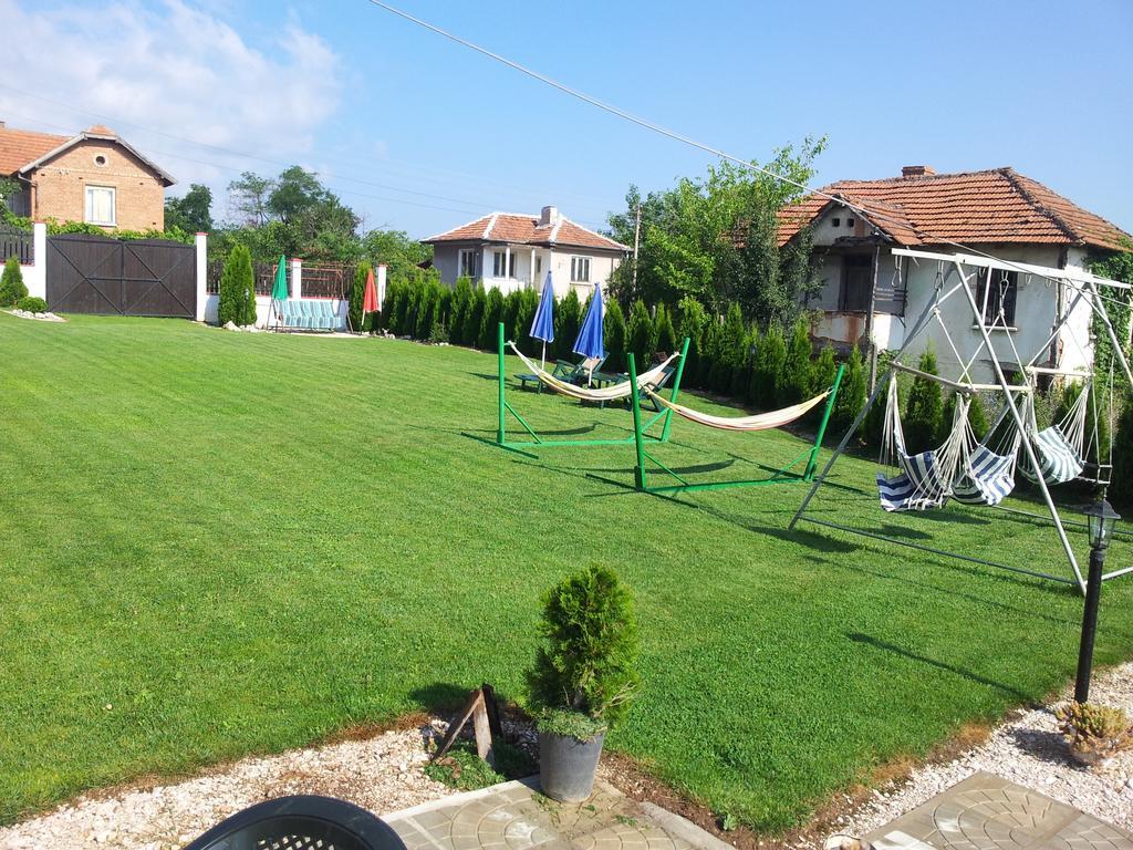 Guest House Relax Dŭbravka Zewnętrze zdjęcie